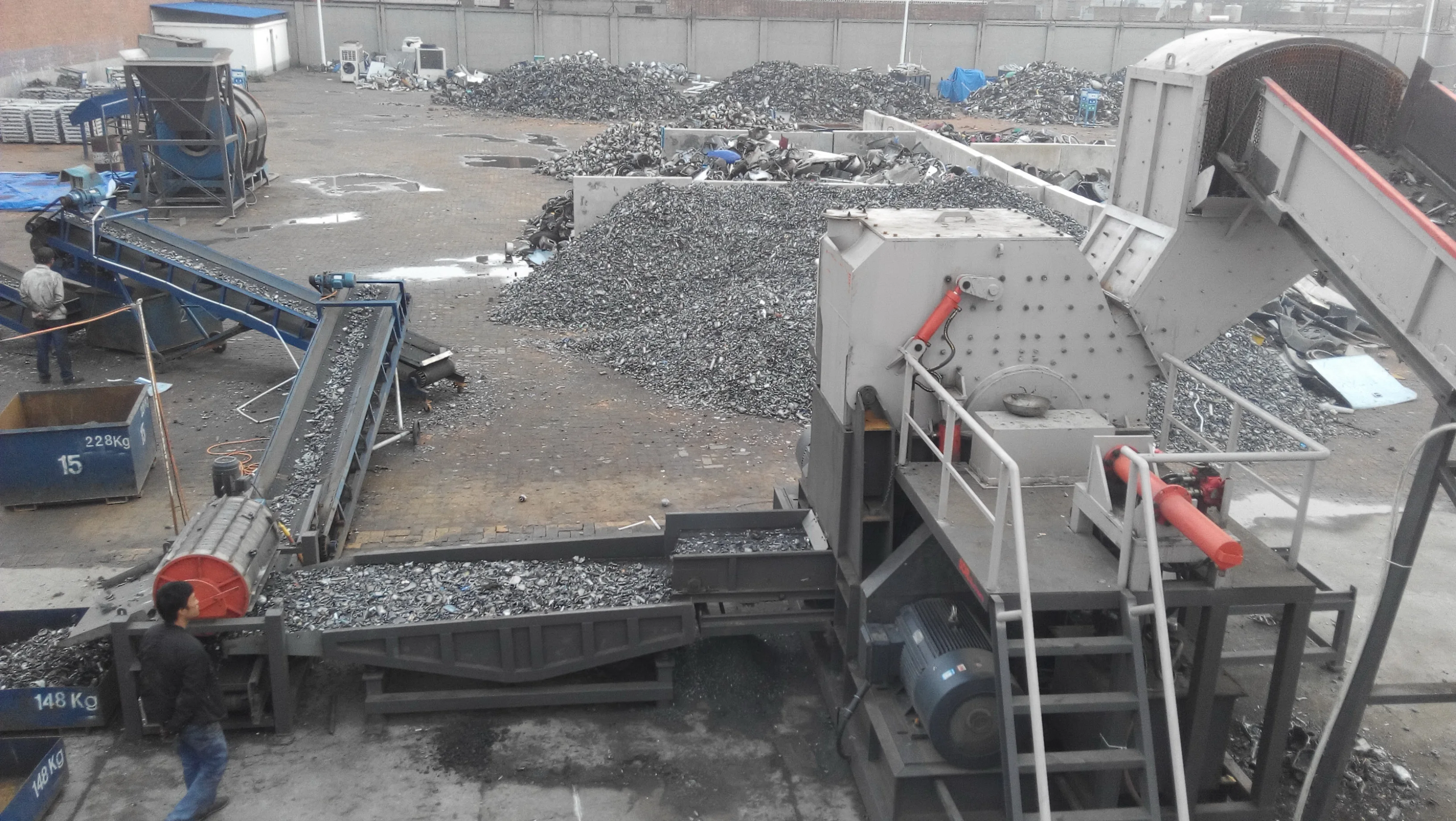
Industrial Metal scrap shredder / Scrap Metal Shredding and Recycling Machine / Aluminum Engine Crusher 