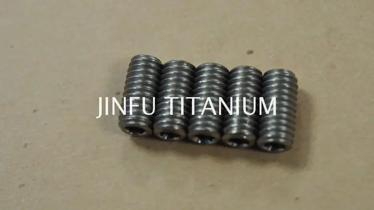 set screw with soft tip
