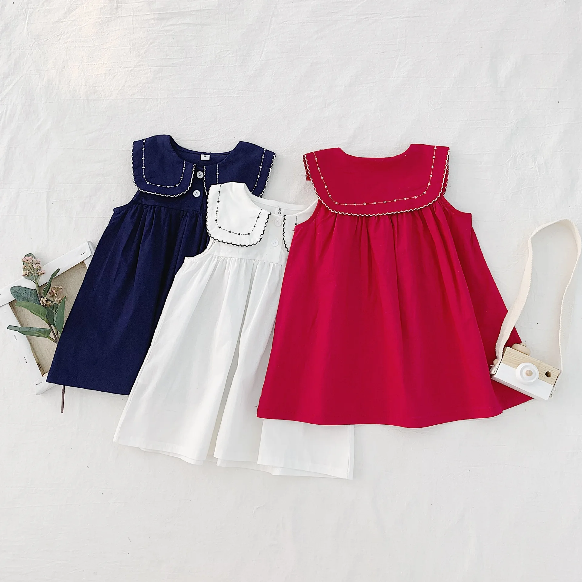 

2019 cotton 3 solid color smocked dress girl baby