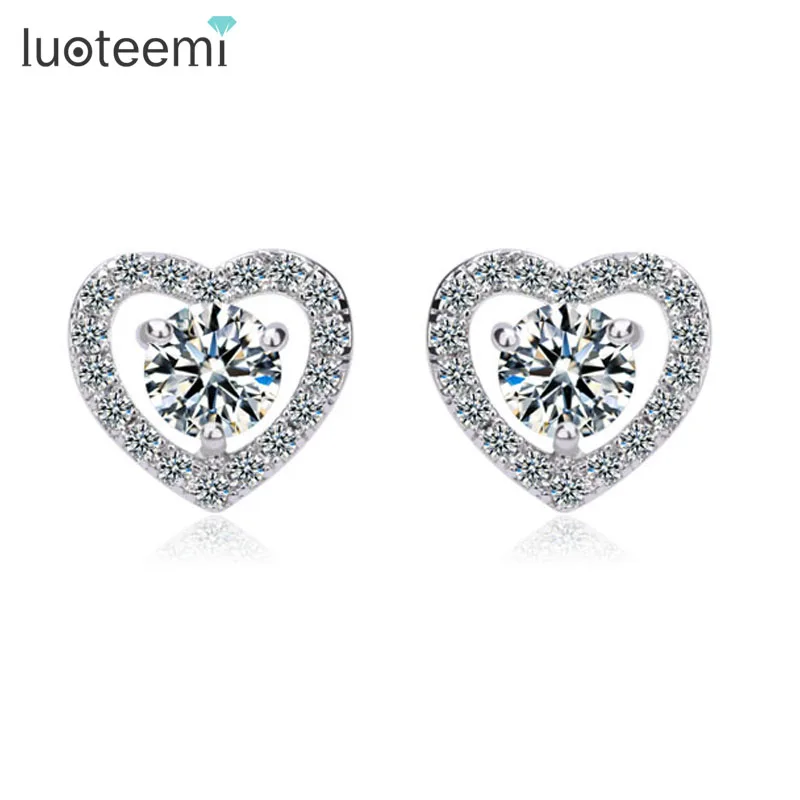 

LUOTEEMI Wholesale Romantic Fashion Heart Shape Hug 5mm 0.5ct Bling Hearts and Arrows CZ Diamond Women Stud Earrings