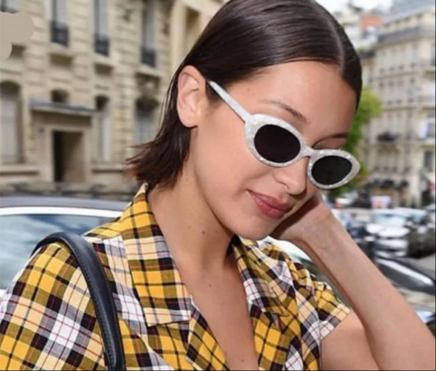 Чёрные очки 2018. Блоггер в солнцезащитных очках.