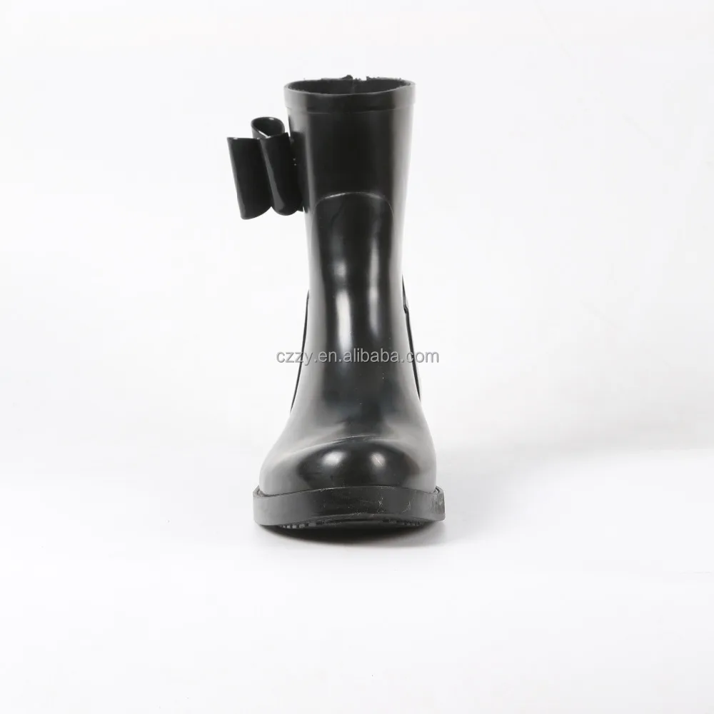 
short bow rubber boot 
