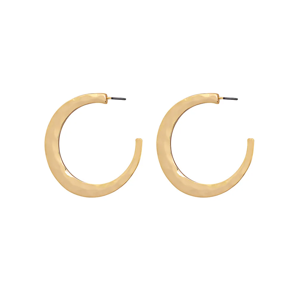 

European Statement Vintage Metal C Shaped Hoop Earrings Personality Bright Gold Tone Alloy Geometric Circle Earrings For Women, As picture