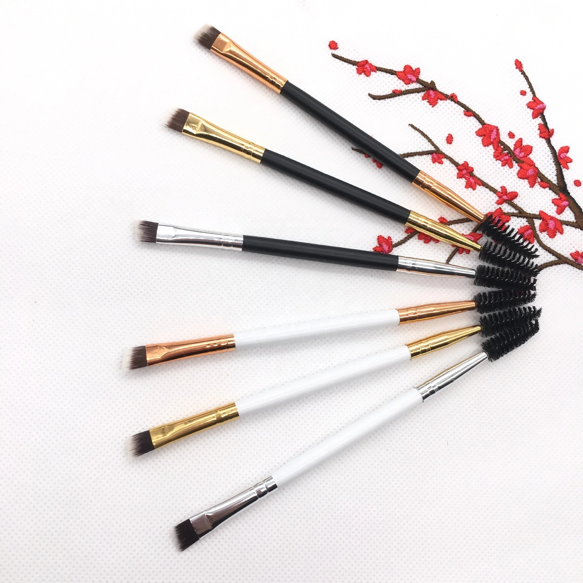 

Disposable Eyelash Mascara Wand Double End Cosmetic Spoolie Brush Custom Brand 1Pcs Eyebrow Makeup Brush