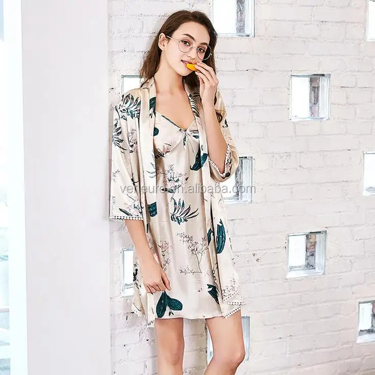 

2018 New Fashion Women Silk nightgown Nightie Elegant Pajamas two -piece suit, Beige