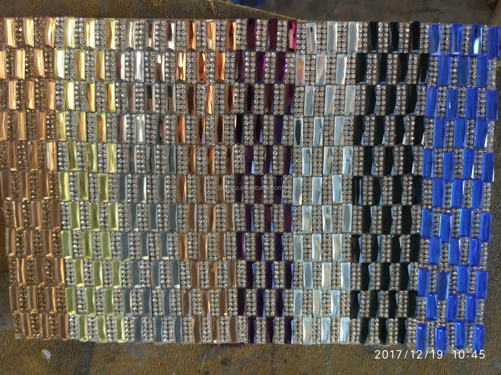 Round Broken Glass Mosaic Frame Mirror,Flare Bevelled Frame Sun Shape Mirror Black Mosaics And 