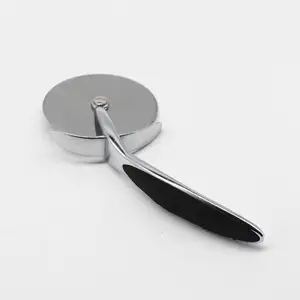 Image of Luxury Round Cutter Stainless Steel Pizza Knife with Zinc Alloy Handle