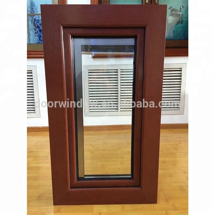 מחיר מכירת מפעל prehung windows חלון עם פנים אלון אדום עץ חיפוי אלומיניום הפסקת תרמית