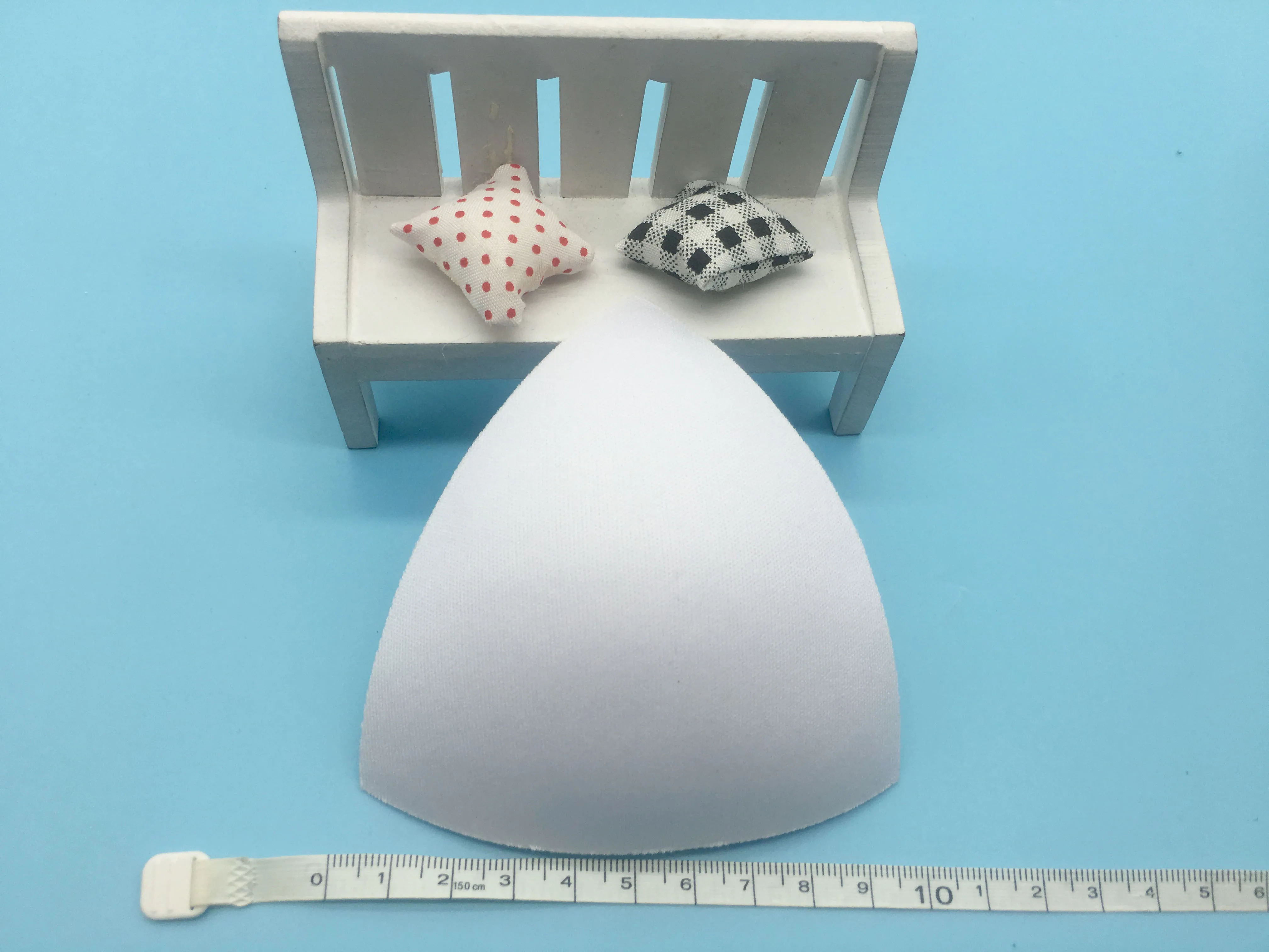 
Wholesale Women Intimates Accessories Personalized thick Sponge Bra Pad Yoga bikini Bra Cup Thick Insert Breast 