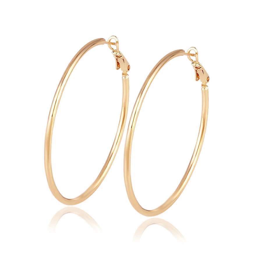 

92417 Xuping Jewelry Simple and Popular Hoop Earrings with 18K Gold Plated