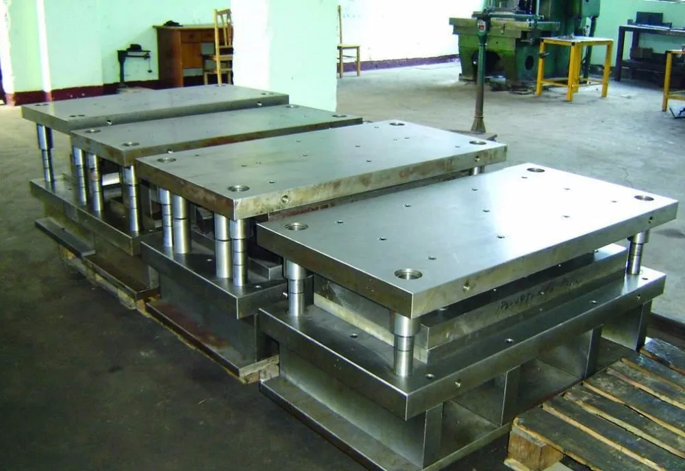 定制钣金冲压机零件与激光切割零件数控冲孔服务