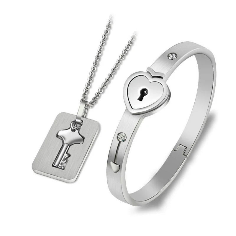 
2019 New Arriving Unique Design Jewelry Fashion Necklaces Titanium Steel Zirconia Couple Bracelets Heart Lock And Key Bracelet 