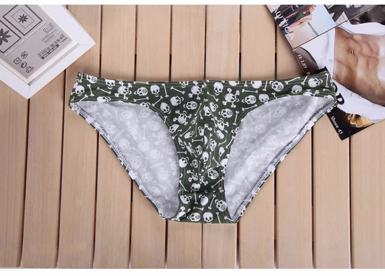 China Wholesale Seamless Briefs Unisex Underwear Buy Unisex Underwear