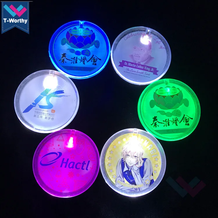 

Free Sample  Custom Design Round Flashing LED Badge, Tracnsparent or as pantone color