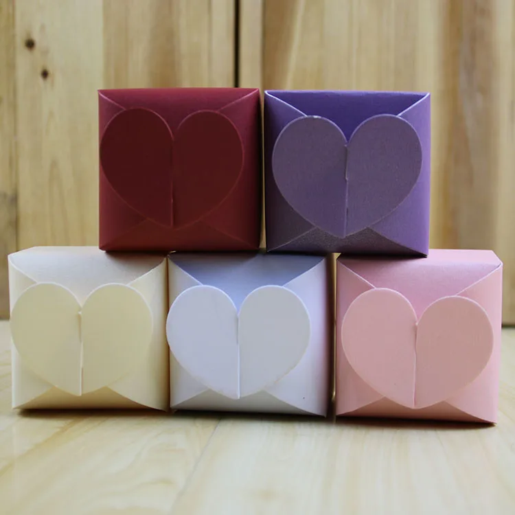

Colorful Pearl Paper Heart Shaped Paper Gift Box Wedding Favour Box