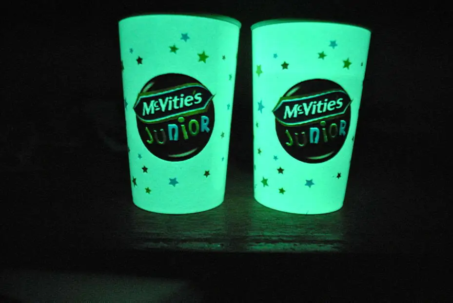 glowing plastic cup(1).jpg