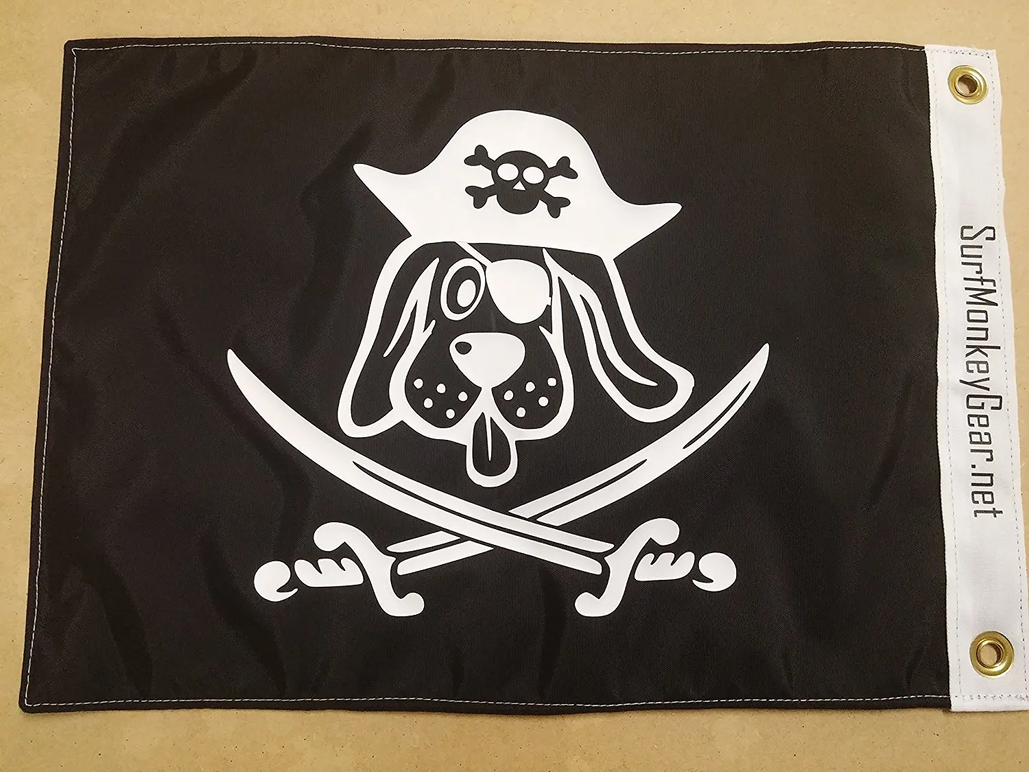 Смешной пиратский флаг