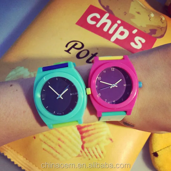 

Top Brand Girl Large Dial Sports Fashion Student Watch Women Quartz Watch, Mix color