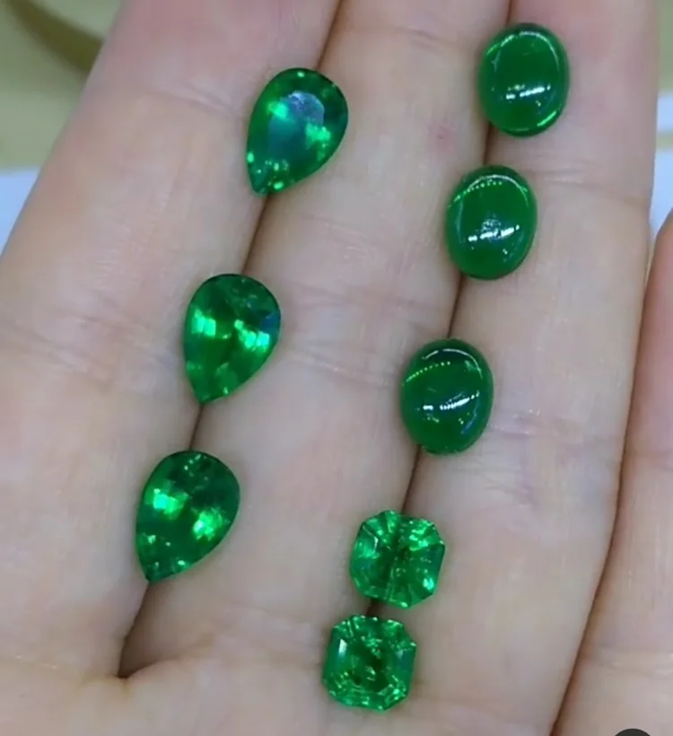 

customized various shapes hydrothermal lab green emerald gemstone, Lasting long