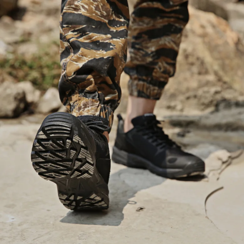 Black Police Running Shoes And Light Weight Outdoor Training Shoes And Antislip Shoes Buy