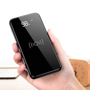 8000 mAh Qi Wireless Power Bank Digital Display