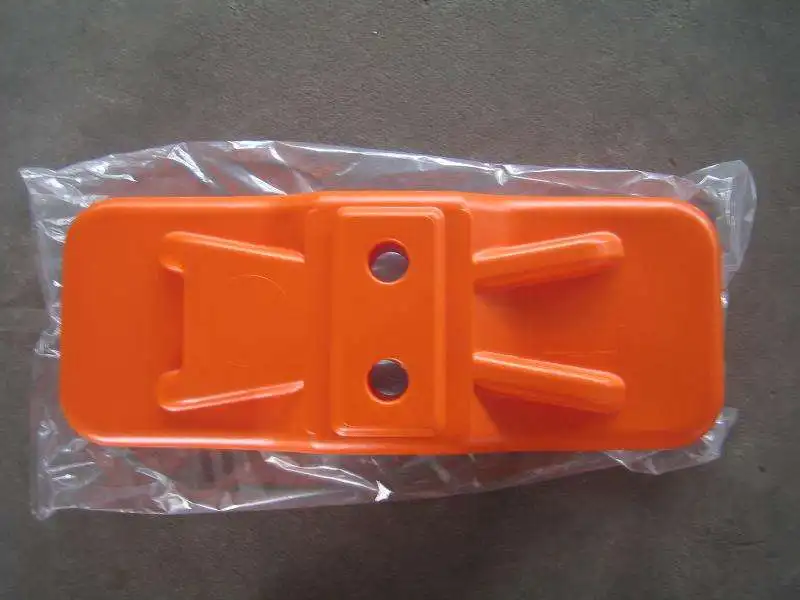 base of temporary fence.jpg