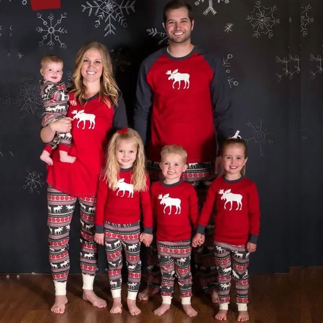

Wholesale Christmas Deer Printed Long Sleeve Cotton Christmas Family Matching Pajamas, N/a