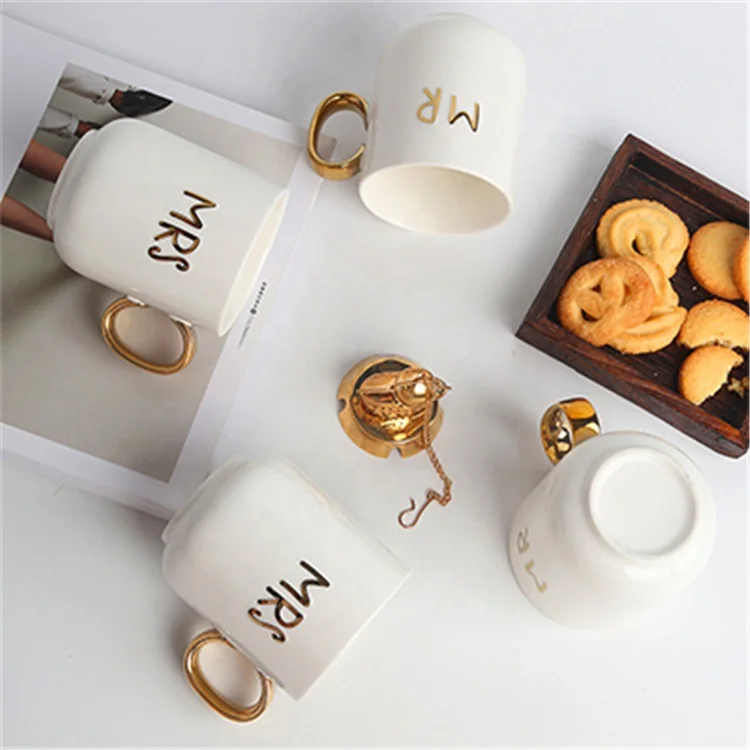 New arrivals high quality mr  & mrs ceramic couple coffee mugs with golden handle