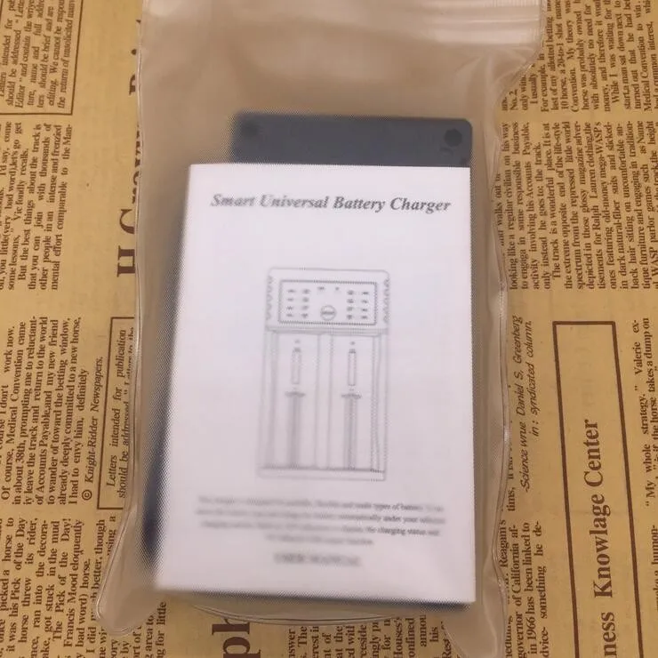 Liitokala Lii-202 18650 charger 1.2V 3.7V 3.2V 3.85V AA AAA 26650 10440 14500 16340 25500 NiMH lithium battery smart charger 4.jpg