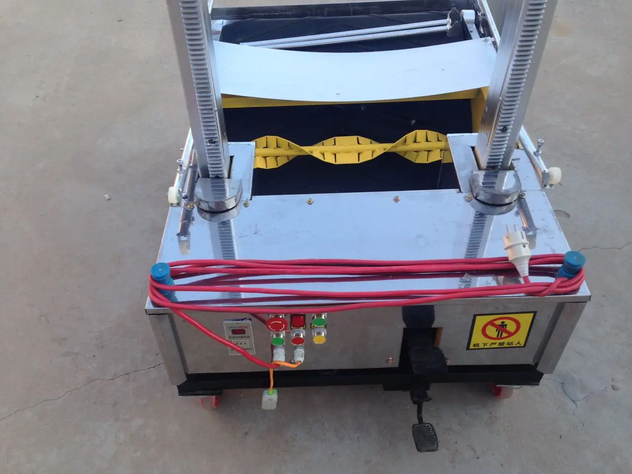 plaster rending machine