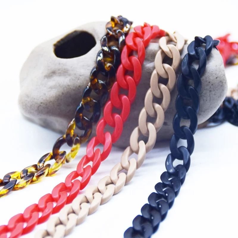 

Wholesale Cheap Price Transparent Clear Acrylic Plastic Link Chain, Leopard, red, black, wood
