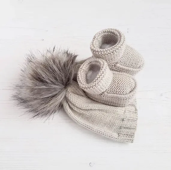 

IMF Cashmere Baby Winter Wear Baby Booties And Bonnet Set