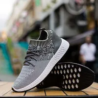 

New hot sale style sample Made in China fashion comfortable sport shoe men sneaker