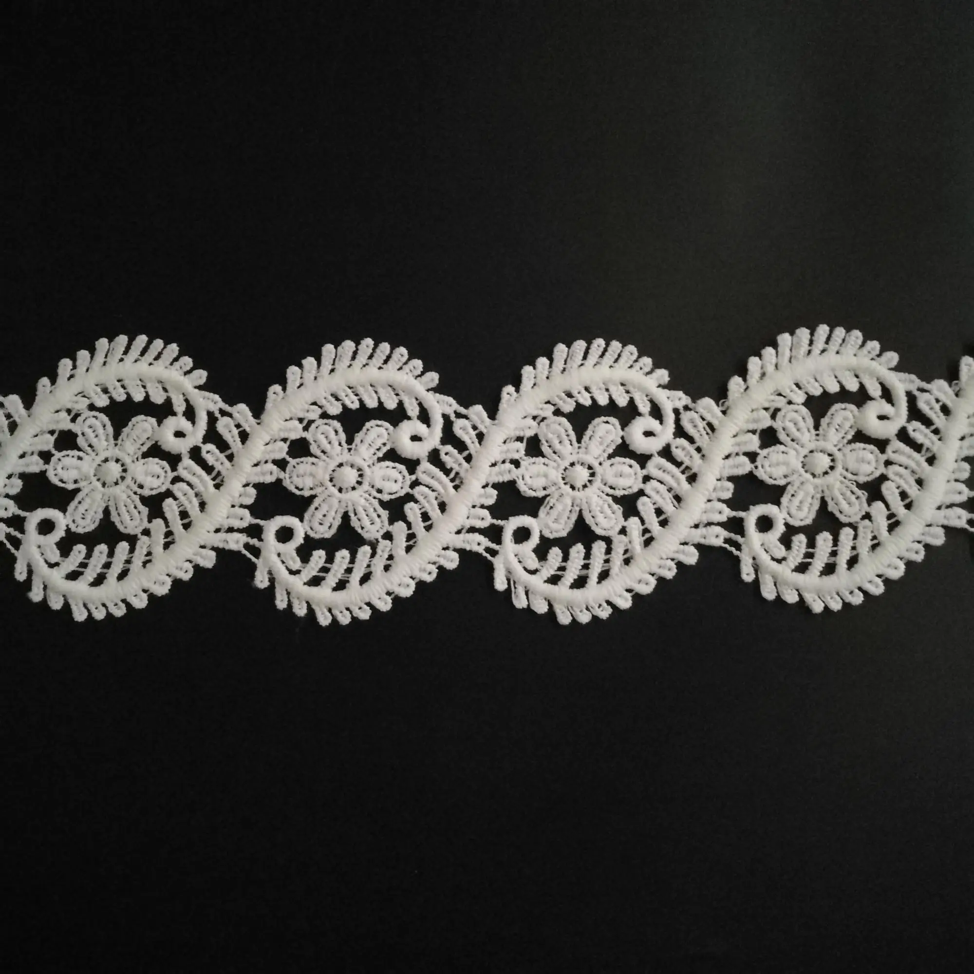 Embroidery Floral Pattern Water Soluble Guipure Lace Trim #WX07141