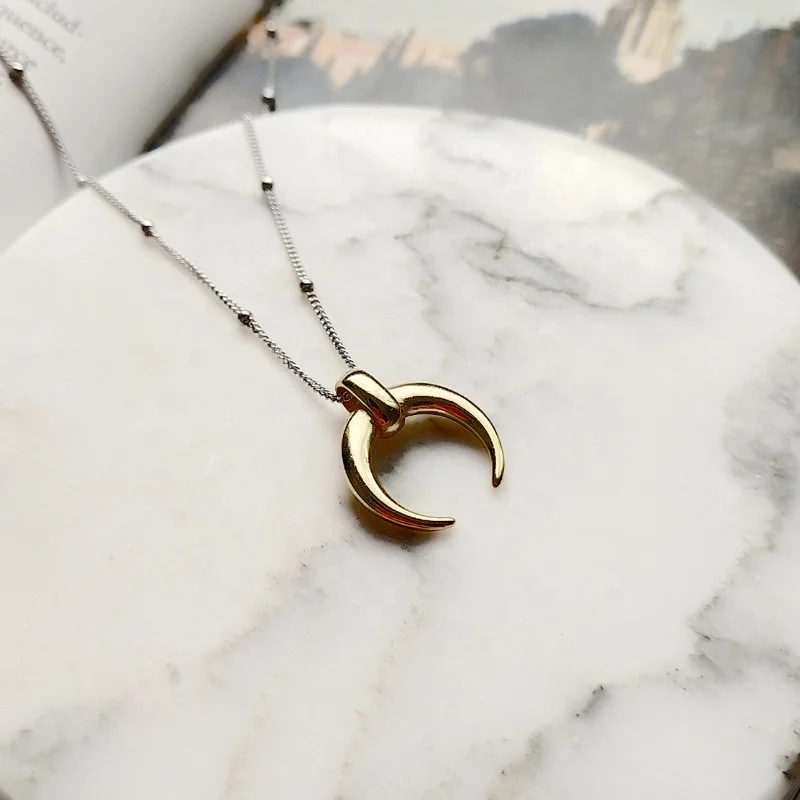 

Factory Price Korea Trendy 925 Sterling Silver Fashion Simple Gold Beads Crescent Moon Pendants Necklace Women Jewelry
