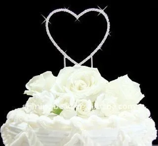Renaissance-Single-Heart-Wedding-or-Anniversary-Cake-Topper.jpg