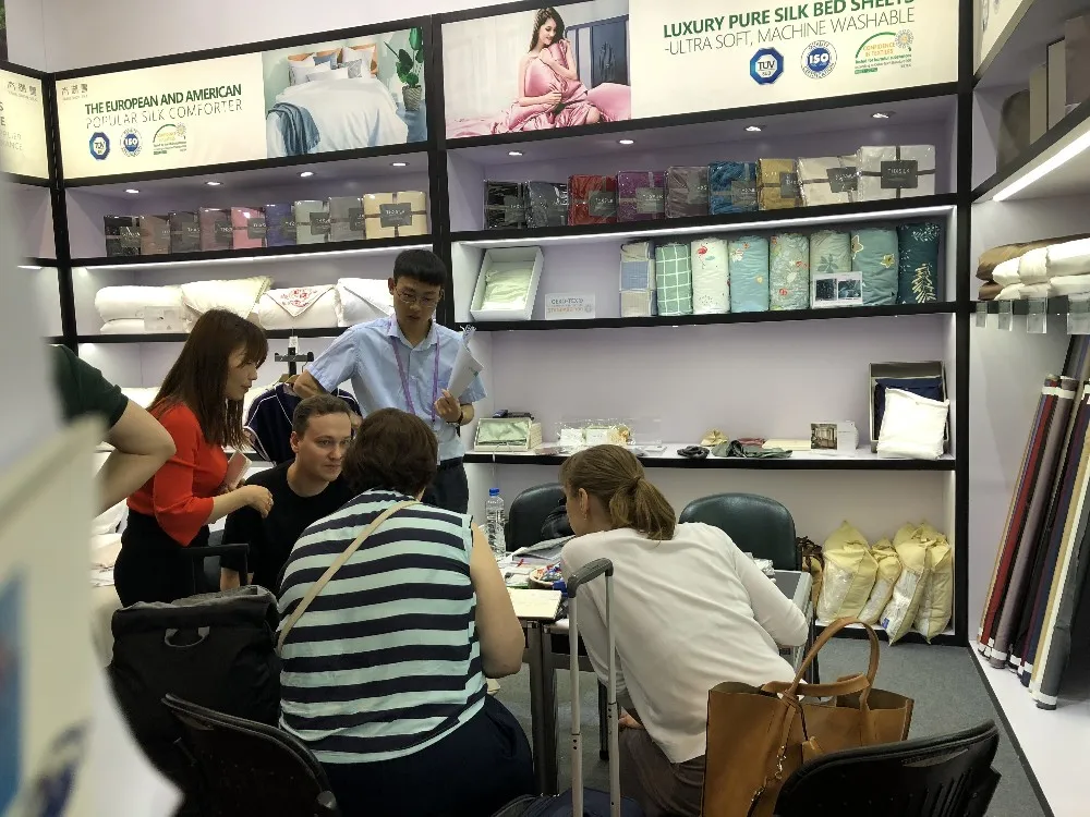 Nontoxic Snow Silk 100 Pure Mulberry Silk Fabric 16/19/22/25mm Plain