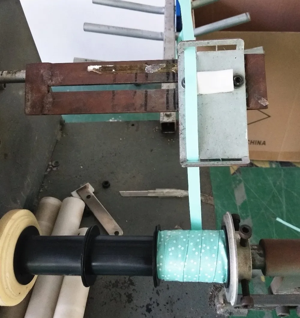 Factory Price Satin Ribbon Bow Making Machine,Curly Ribbon Rolling