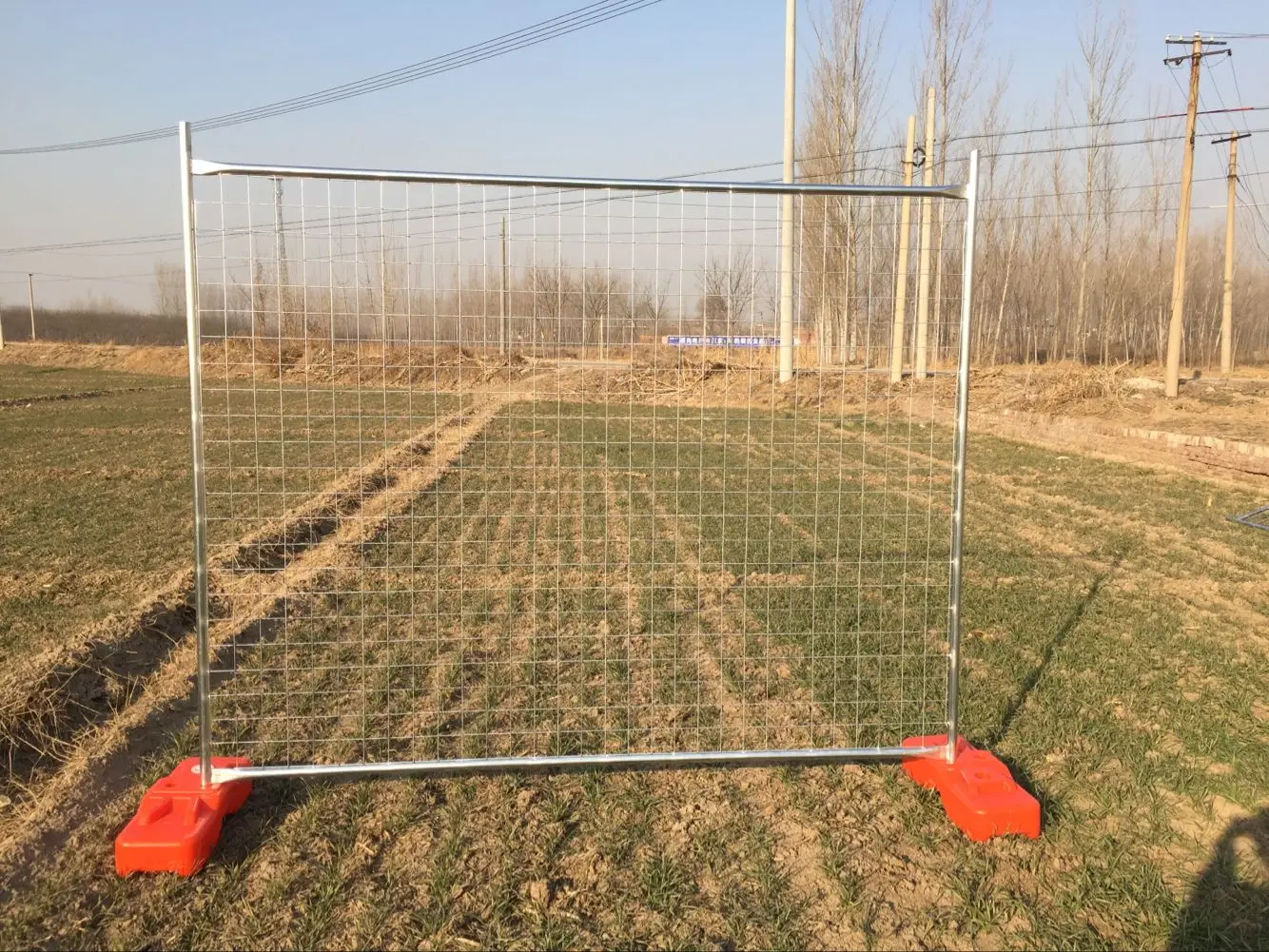 1.1mh welded temporary crowd control barrier fence