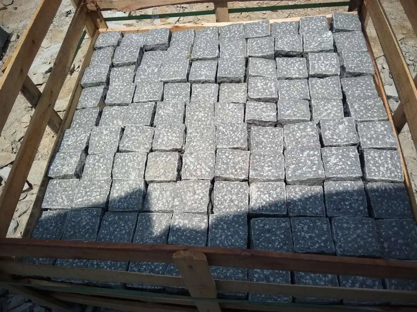 Hot Strongest Handmade Paving Stone for Outdoor Driveway  Cobblestones  9x9x9 Dark Grey 654 Sesame Black Cubic Stone For Sale