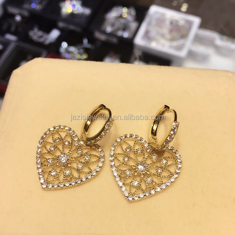 

Luxury Zircon Heart Shaped Studs Earrings For Women, Gold color
