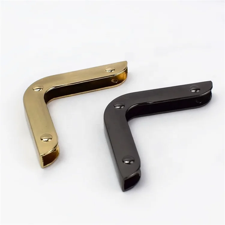

Meetee BF215 40*40mm Bag Corner with Screw Decoration Hardware Accessories for Handbag Edge Protection Alloy Hook Buckle, Gold gun black