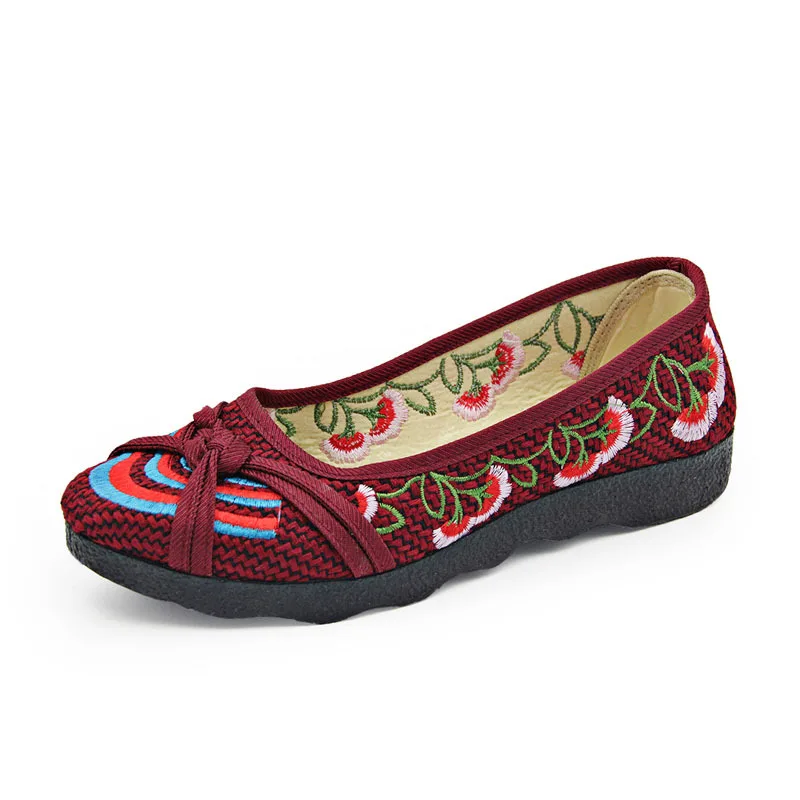 

Women Round Toe Embroidery Flowers Flats shoes, Customized