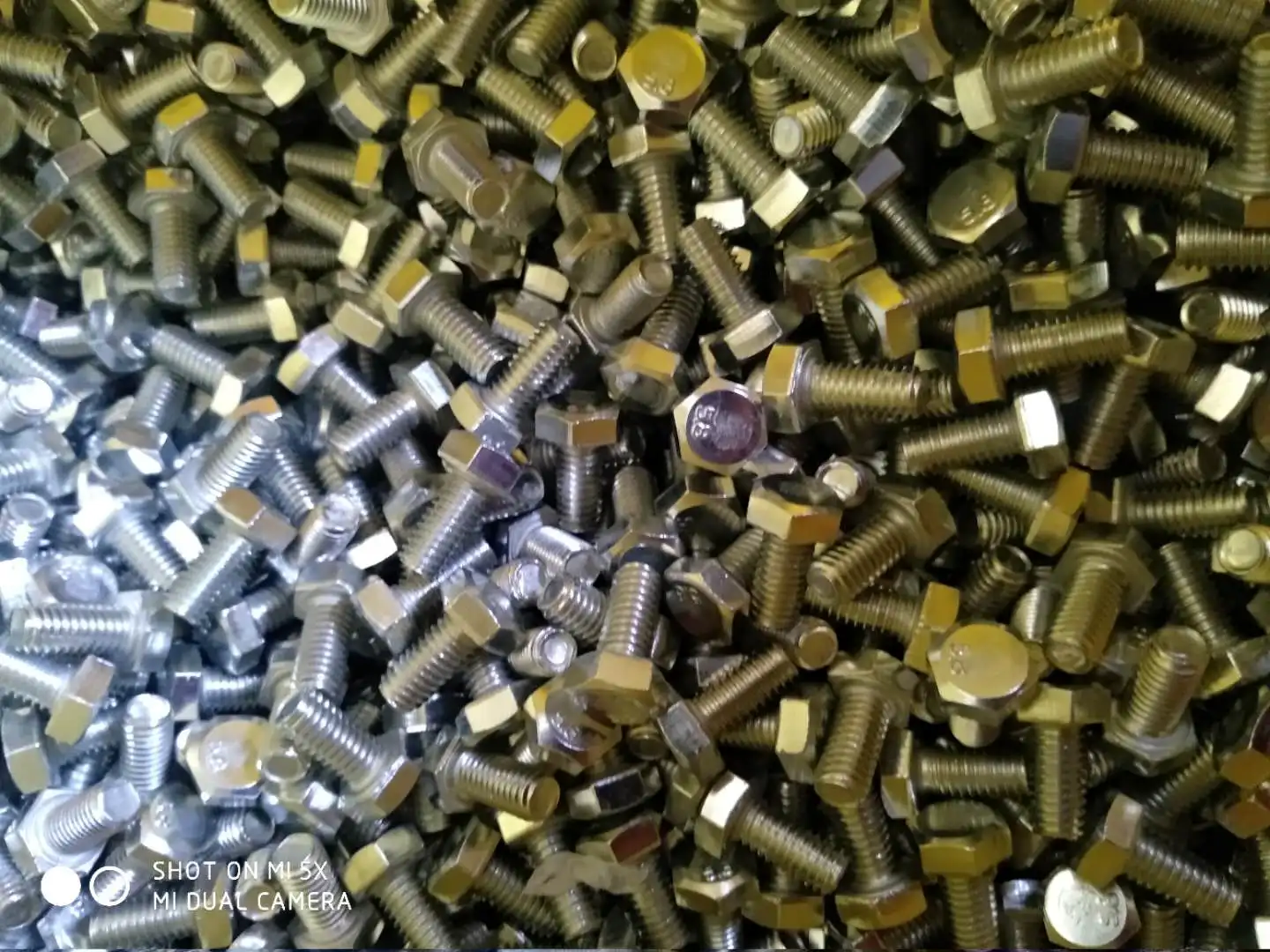 
China Bolt nut and washer M6 x 40 
