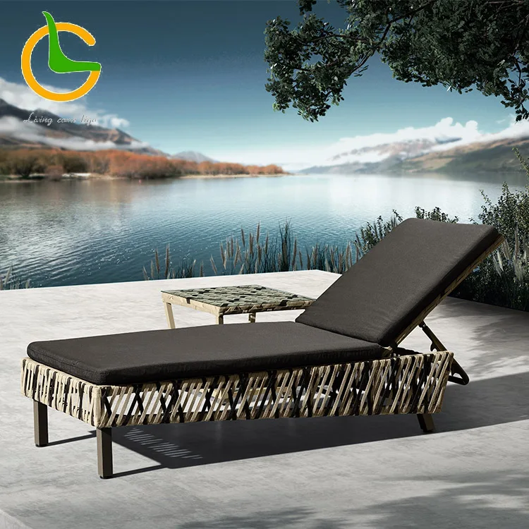 On Sale Comfortable And Fashionable Outdoor Plastic Sunbed For Beach