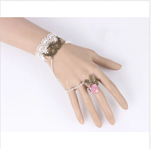 

Romantic bohemian bracelet with white lace mask one chain ring