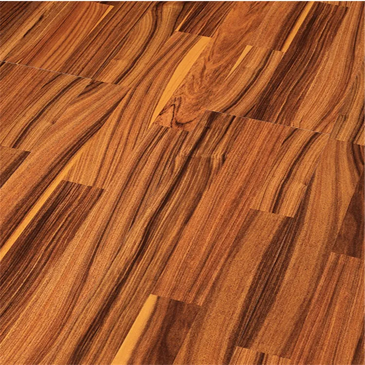 
Smooth surface Walnut laminated flooring in China  (62132784703)