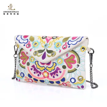 trendy clutch bags