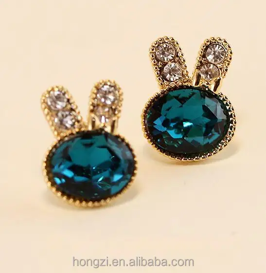 

2021 The emerald flashed the exquisite rabbit stud earrings wer earring