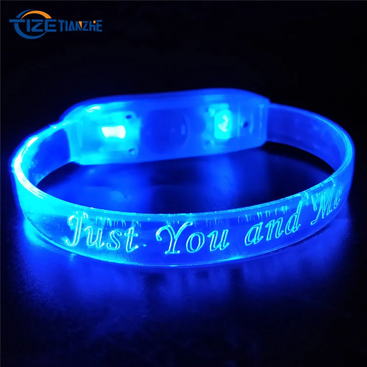 

2021 Factory Wholesale Party Bar High Quality Flashing Light Sound Activated Led Bracelet, Green blue pink orange red yellow white